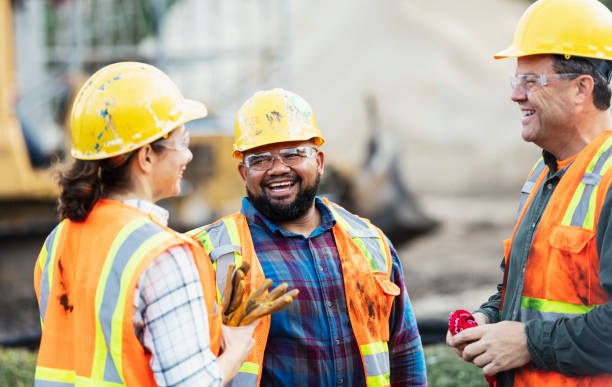 Technical services team providing site maintenance services in Dubai
